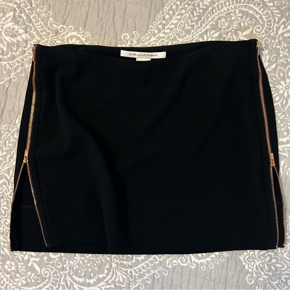 Diane Von Furstenberg Dresses & Skirts - DIANE VON FURSTENBERG Martini Mini Skirt with Rose Gold Side Zippers